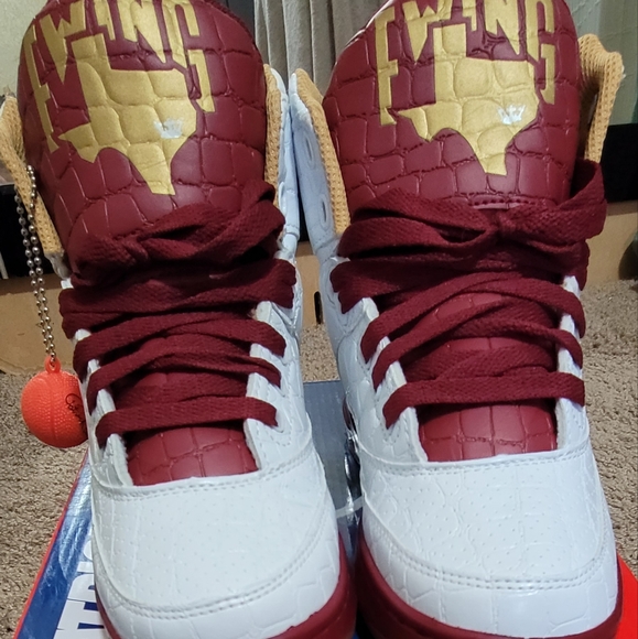 Limited Edition Patrick Ewing Sneakers - Picture 3 of 7